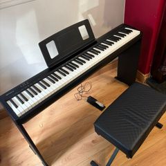 Roland FP-10 Digital Piano Bundle