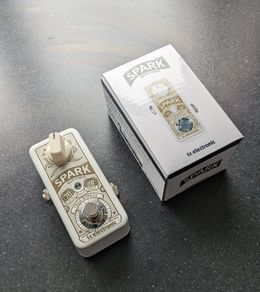 TC Electronic Spark Mini Booster