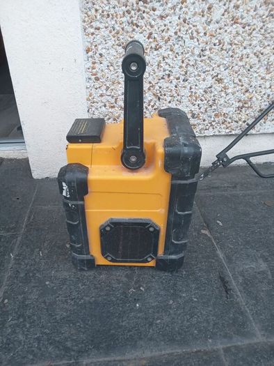 Reka Rugged DAB Radio