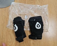 mountain biking elbow pads