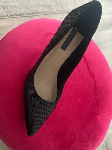 Black Sequinned Classic Stillettoes