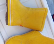 wellies yellow size 7