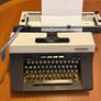 Triumph typewriter Image 7