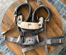 Joie Savvy 4 in 1 Baby Carrier Excellent Condition