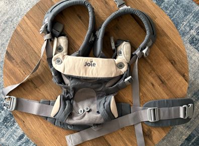 Joie Savvy 4 in 1 Baby Carrier Excellent Condition