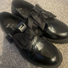 Schuh school shoes