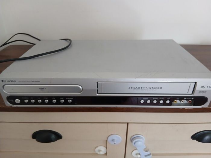 pye dvd/vcr combo