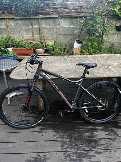 Fuji Nevada One.9 Mountain Bike Grey/black