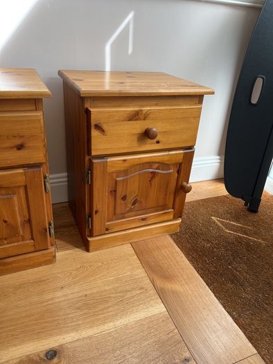 bedside lockers