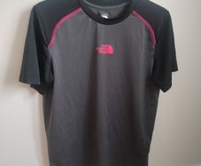 Boys North Face XL tshirt