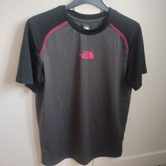 Boys North Face XL tshirt