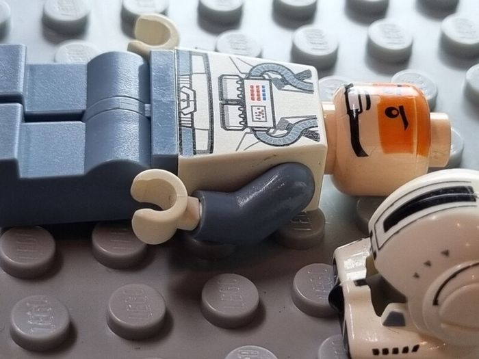 Lego Minifigure Clone Trooper Pilot