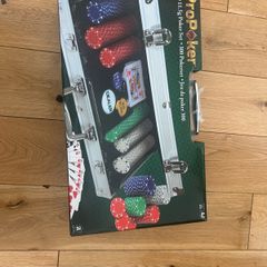 poker chip set
