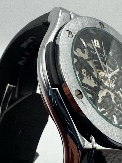 MARTYN LINE automatic skeleton