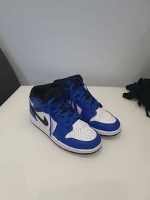 Air Jordan 1 mid