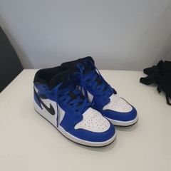 Air Jordan 1 mid