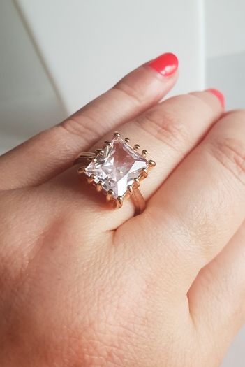 NEW Ring size 8