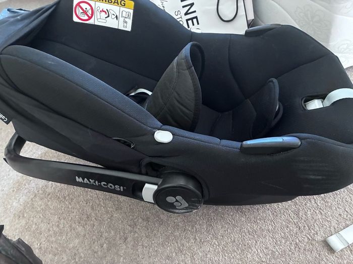 Maxi Cosi car seat
