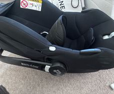 Maxi Cosi car seat