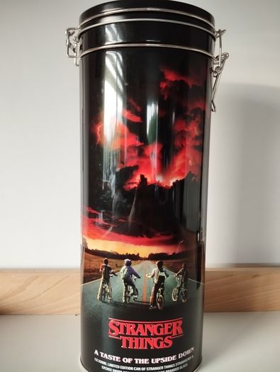 Stranger Things Collectors Bundle