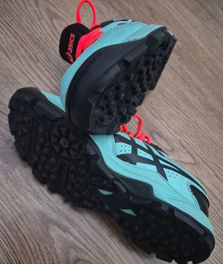 Hockey Shoes (Size: 39.5)