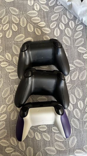 3 xbox joypads