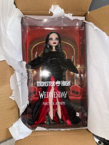 Monster high Morticia Addams doll new