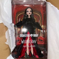 Monster high Morticia Addams doll new