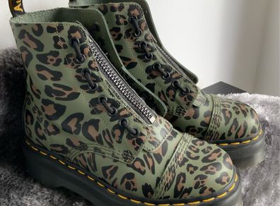 Dr Martens/ Docs, Size 5, Sinclair Platform Boots Distorted Leopard