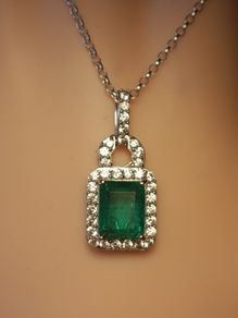 Beautiful Emeraldine & Zircon Pendant in Rhodium Plated Sterling Silver