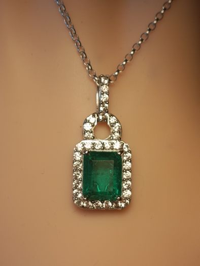 Beautiful Emeraldine & Zircon Pendant in Rhodium Plated Sterling Silver