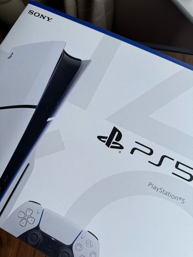 PS5 Slim Disc Console