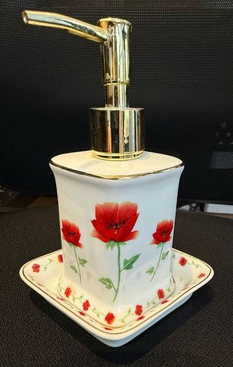 Leonardo Collection Soap Dispenser Bathroom Set.