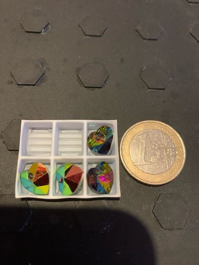 Crystal item