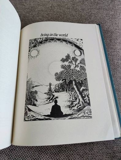 LIFE ARTS A Practical Guide to Total Being New Medicine and Ancient Wisdom by Evelyn de Smedt 1977 hardback in very good condition with some wear to the cover see all photos A4 size book 190 pages and illustrations FREE STANDARD POSTAGE INCLUDED