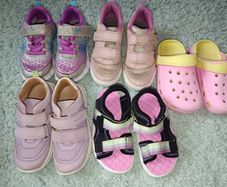Girl's shoes