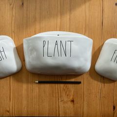 Rae Dunn Wall Planter Set (3)