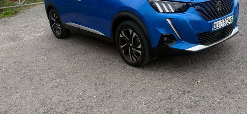 Peugeot 2008 EV gt 156 bhp