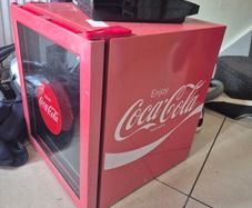 Coca Coladrinks fridge