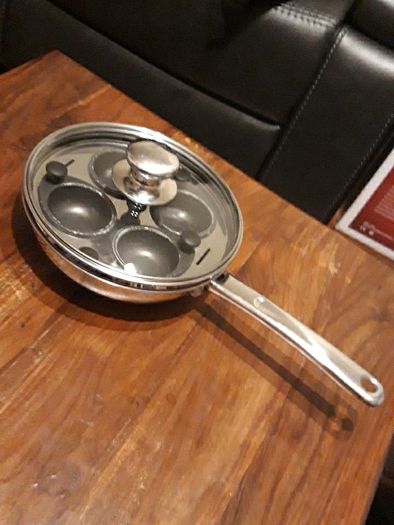 cooking pot