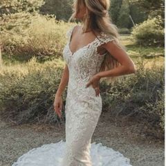 Elegant Wedding Gown
