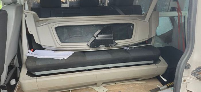 Vw Transporter t5 t5.1 t6 crew cab seats and bulkhead