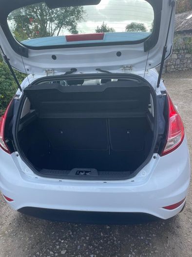 1.25 Zetec Ford Fiesta 2017 -Low mileage