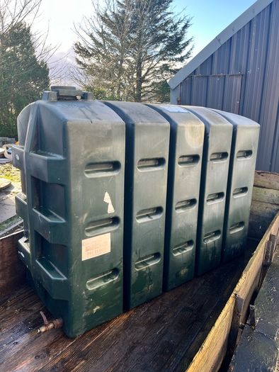 oil tank can deliver