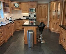 Oak kitchen with granite worktop.  Price drop