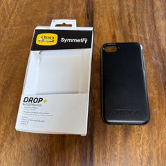 Otterbox Symmetry Series iPhone SE
