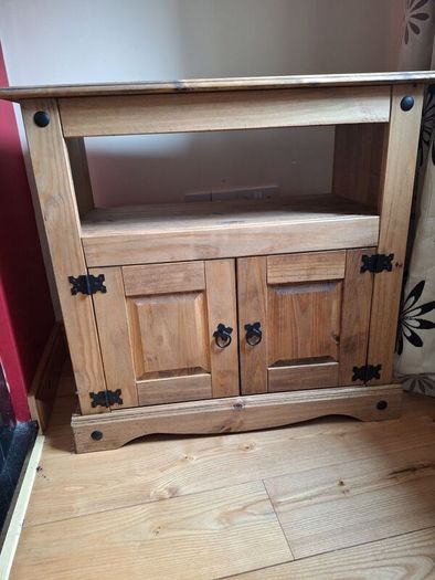 Oak TV unit
