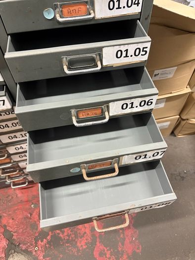 Steel drawer cabinet