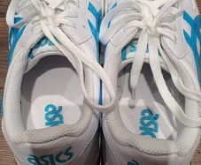 Brand new Asics runners kids, size 6 (39), junior