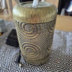 Essential oil diffuser